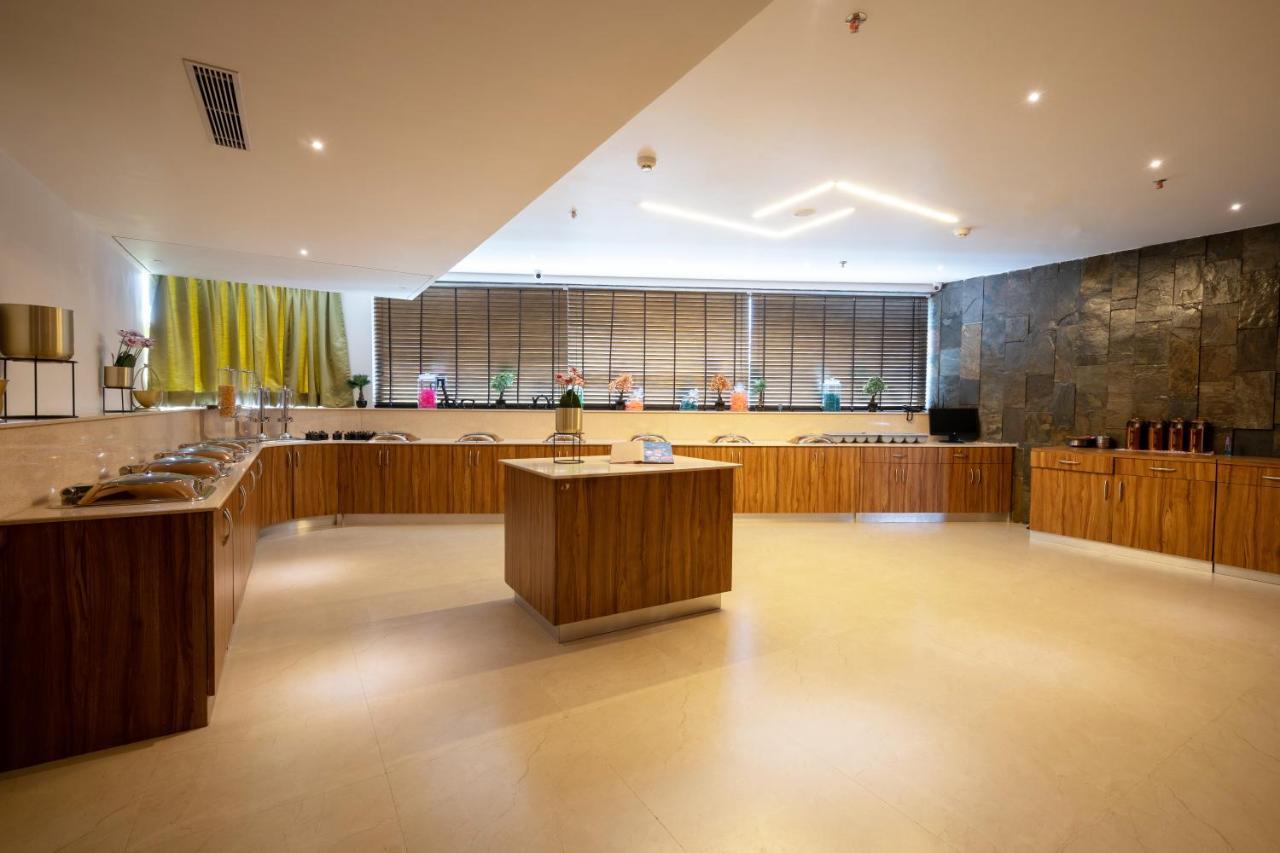 Hotel Parkelite Gannavaram Exterior photo