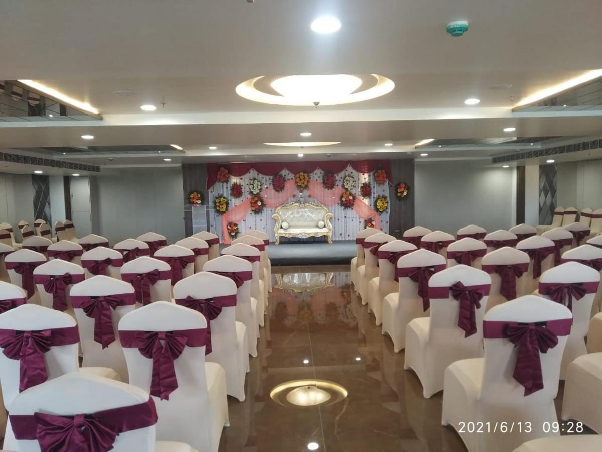 Hotel Parkelite Gannavaram Exterior photo